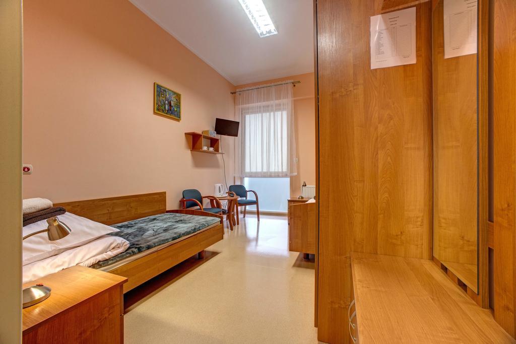Sanatorium Uzdrowiskowe Nr IV Hotel Iwonicz-Zdroj Ngoại thất bức ảnh